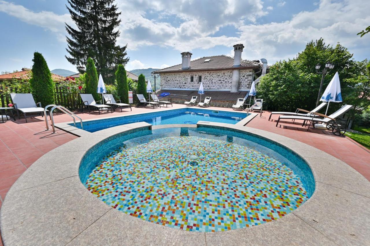 Rhodopes Legends Hotel Vrata Exterior photo