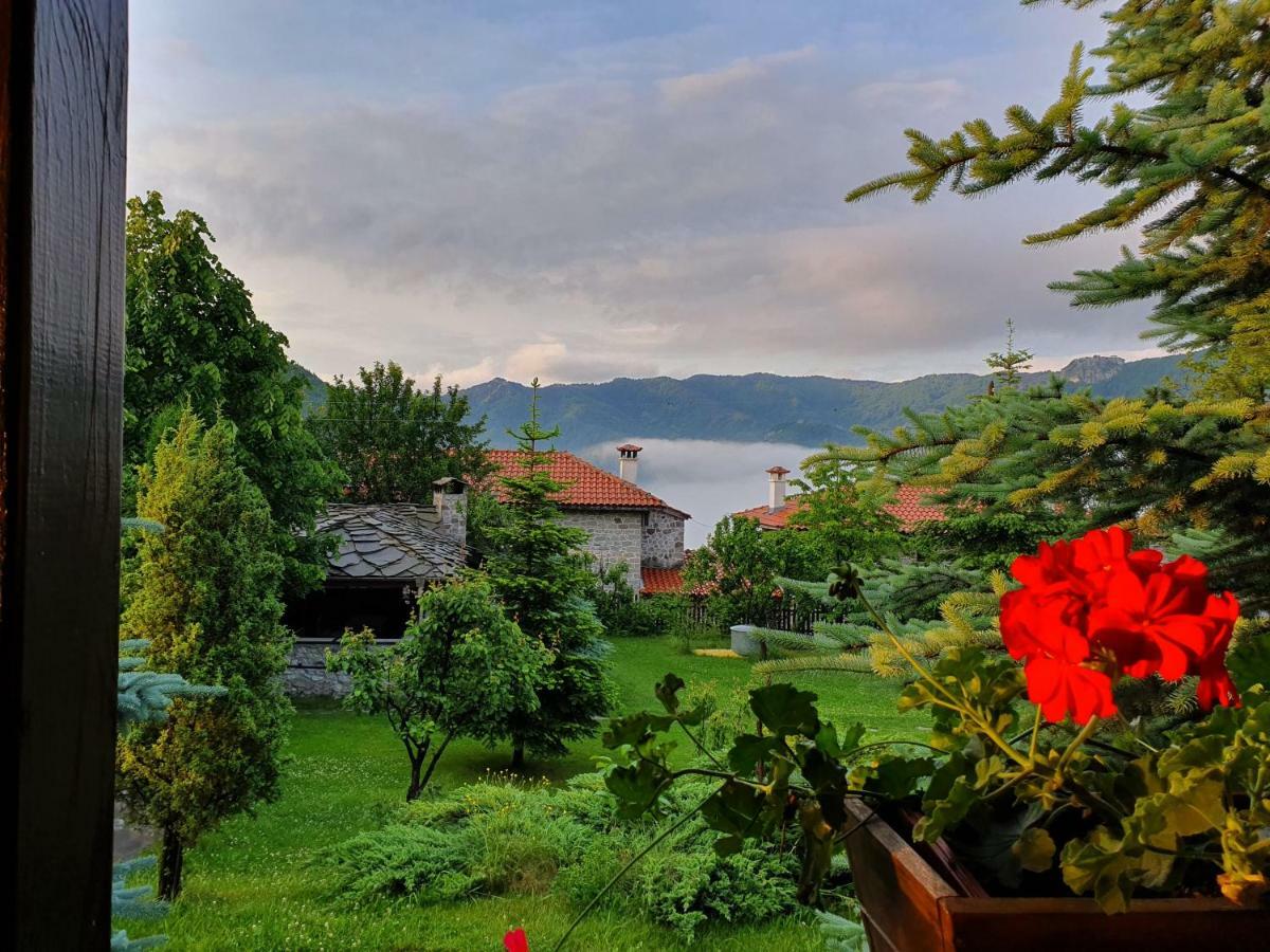 Rhodopes Legends Hotel Vrata Exterior photo